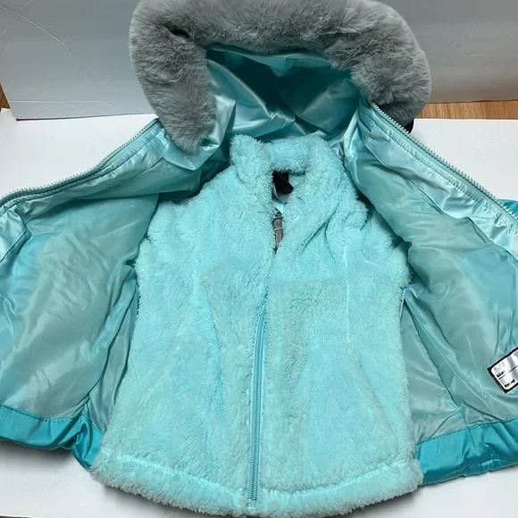 NWT Gerry Puffer Jacket Size 2T in Capri Blue. - Picture 2 of 7
